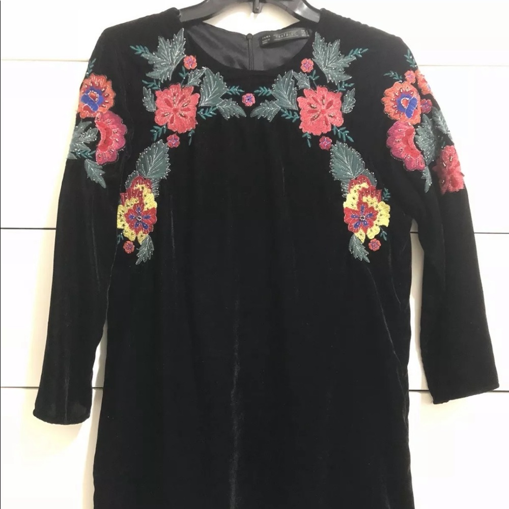 Zara floral beaded embroidery velvet dress - Picture 4 of 6